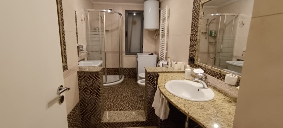 Tirane, shes apartament 2+1 Kati 7, 117 m² 350.000 € (Tek 9 kateshet)