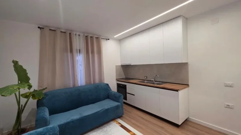 Vlore, jepet me qera apartament 1+1 Kati 1, 75 m² 300 € (PRANË SERAVE, VLORË)
