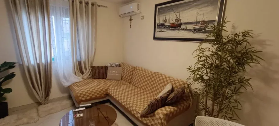 Tirane, shes apartament 1+1 Kati 4, 54 m² 125.000 € (Tek Oxhaku)