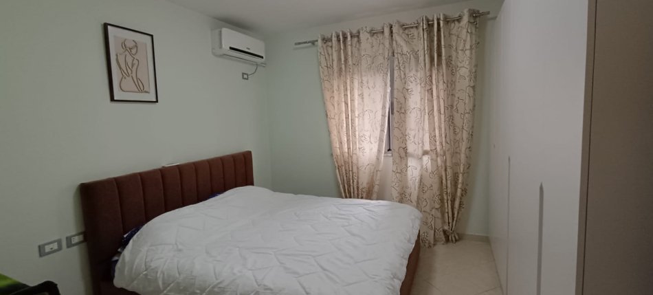 Tirane, shes apartament 1+1 Kati 4, 54 m² 125.000 € (Tek Oxhaku)