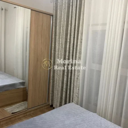 Tirane, jepet me qera apartament 1+1 Kati 3, 58 m² 400 € (Ali Demi)