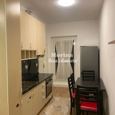 Tirane, jepet me qera apartament 1+1 Kati 3, 58 m² 400 € (Ali Demi)