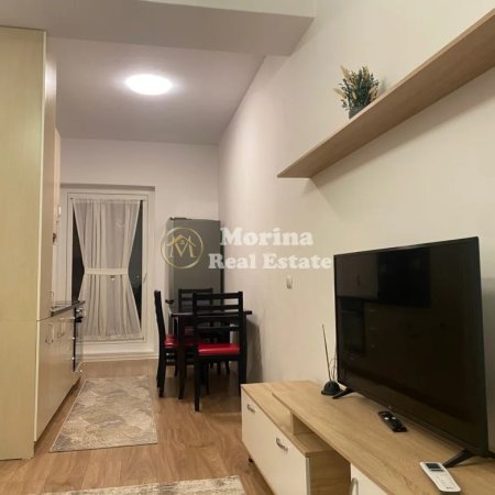 Tirane, jepet me qera apartament 1+1 Kati 3, 58 m² 400 € (Ali Demi)