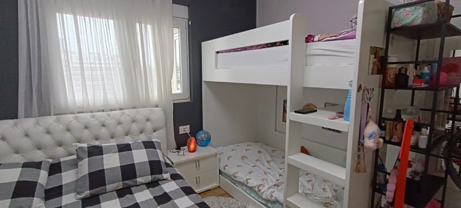 Tirane, shes apartament 2+1 Kati 5, 76 m² 158.000 € (Gjimnazi Partizani)
