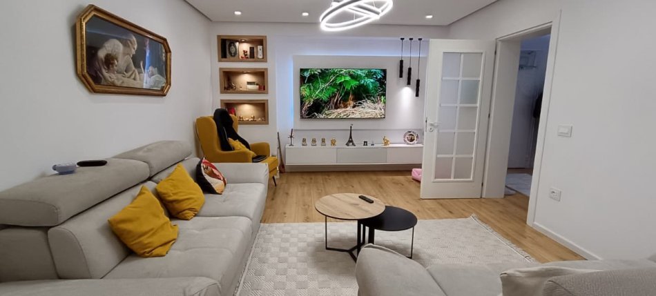 Tirane, shes apartament 2+1 Kati 5, 76 m² 158.000 € (Gjimnazi Partizani)