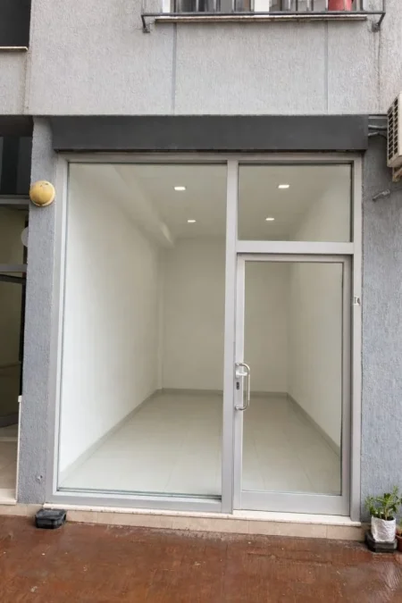 SHITET DYQAN  PRANE PARKUT OLIMPIK  100.000 €