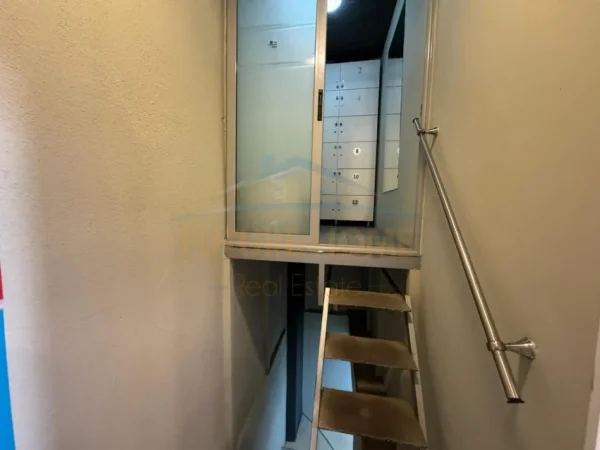 Tirane, shitet ambjent biznesi Kati 2, 160 m² 270.000 € (myslym shyri)