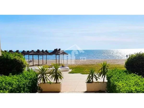 Qerret, shitet bar-resorant Kati 0, 233 m² 1.200.000 € (NË QERRET)