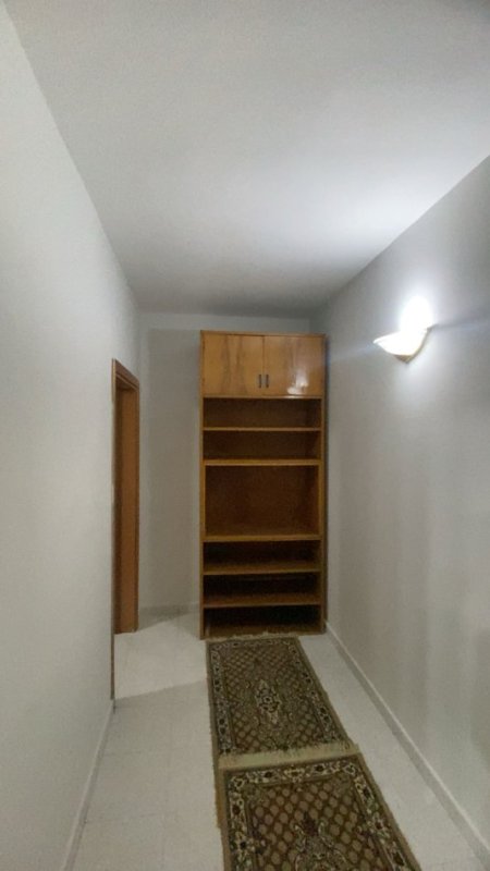 Jepet Apartament 1+1 me Qera në Rrugen Vaso Pasha afer Gardes, Liqenit dhe Bllokut,   420 €URO