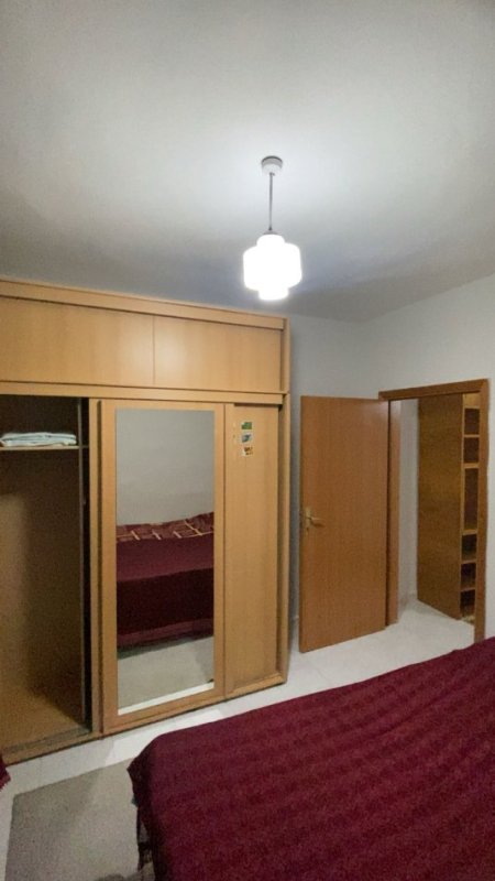 Jepet Apartament 1+1 me Qera në Rrugen Vaso Pasha afer Gardes, Liqenit dhe Bllokut,   420 €URO