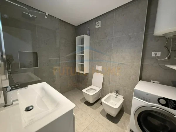 Tirane, shitet apartament 1+1 Kati 3, 65 m² 162.000 € (Fiori Di Bosco,TIRANE)