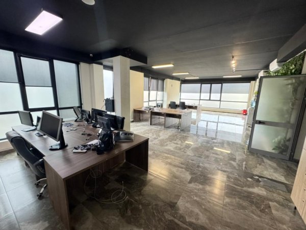 Tirane, jepet me qera ambjent biznesi Kati 1, 400 m² 4.500 € 