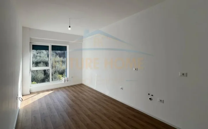 Tirane, shitet apartament 1+1 Kati 3, 53 m² 83.000 € (oxa)