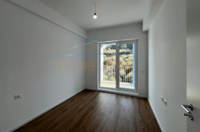 Tirane, shitet apartament 1+1 Kati 3, 53 m² 83.000 € (oxa)