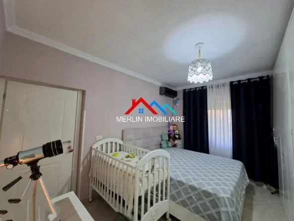 Tirane, shitet apartament 1+1+Ballkon Kati 3, 54 m² 6,700,000 Leke (RRUGA BERISHA,  KAMEZ)