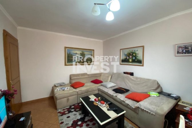 Tirane, shitet apartament 2+1 Kati 2, 69 m² 220.000 € (Petro Nini)