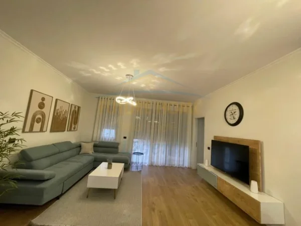 Qera, Apartament 1+1+Post Parkimi, Rruga e Kosovarëve, Tiranë, 1,200 €, LI59904