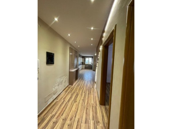 Durres, shitet apartament 2+1 Kati 8, 105 m² 120.000 € (Kazazi,Durres)