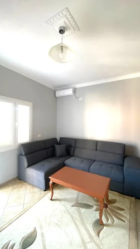 Jepet me Qira Hyrje 1+1 ne Jordan Misja afer Don Boskos  , 300 €uro