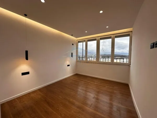 Tirane, shitet apartament 2+1+2, Kati 11, 101 m² 250.000 € (Komuna e Parisit)