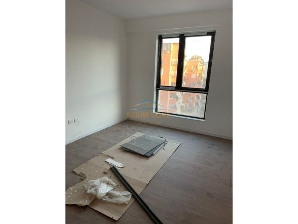 Tirane, shitet apartament 2+1 Kati 5, 93 m² 280.000 € (Myslym Shyri)
