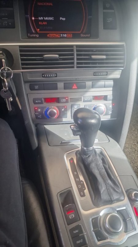 Tirane, shitet makine Audi A6 S Line Nafte, gri metalizato automatik Kondicioner 220.000 km 3.500 €