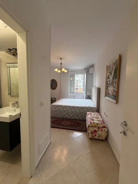 Tirane, jepet me qera apartament 3+1+Ballkon Kati 7, 135 m² 1.500 € (Selvia, prane Qendres)