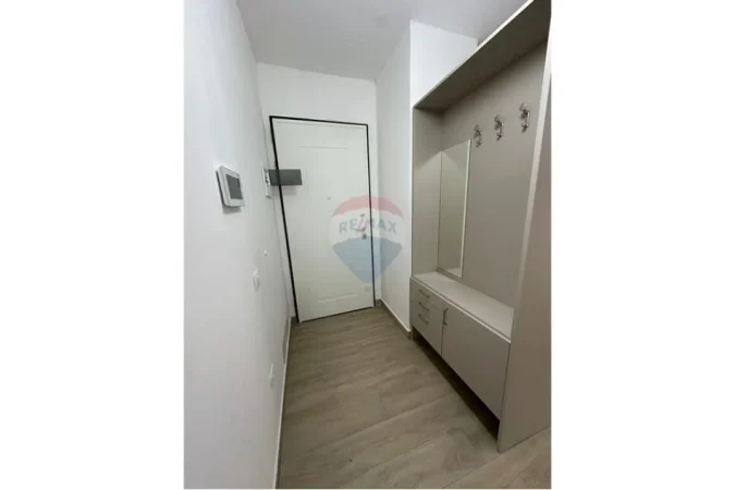 Tirane, jepet me qera apartament 1+1 Kati 3, 79 m² 600 € (Kompleksi Delijorgji)