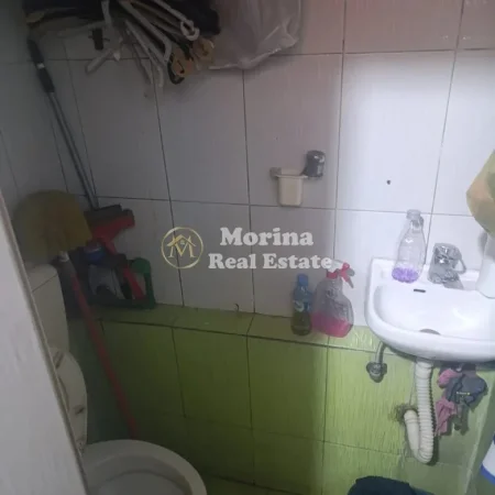 Tirane, shitet ambjent biznesi Kati 0, 40 m² 15.000 € (Rruga Bardhyl)