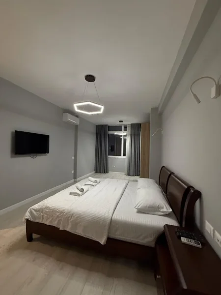 Tirane, shitet apartament 2+1+Ballkon Kati 1, 112 m² 250.000 € (Rruga e Barrikadave)