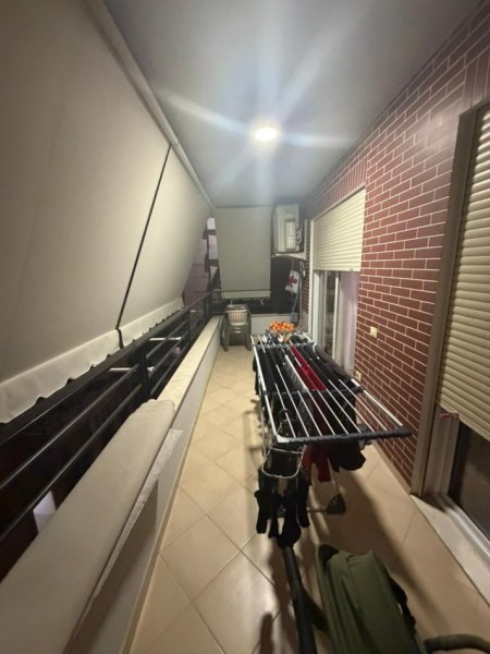 Tirane, shitet apartament 2+1+Ballkon Kati 4, 97 m² 215.000 € 