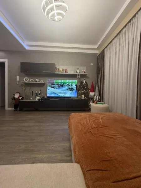 Tirane, shitet apartament 2+1+Ballkon Kati 4, 97 m² 215.000 € 