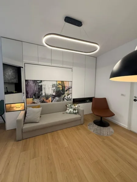 Tirane, shitet garsonier Kati 4, 82.000 € (Mbikalimi i Komunes Rruga Rrapo Hekali)