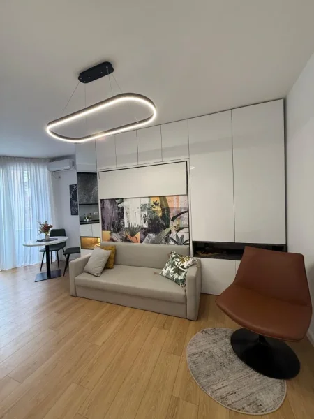 Tirane, shitet garsonier Kati 4, 82.000 € (Mbikalimi i Komunes Rruga Rrapo Hekali)