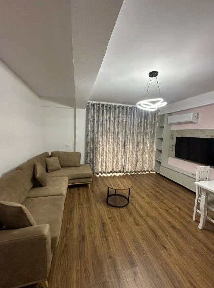Tirane, jepet me qera apartament 1+1 Kati 2, 80 m² 700 € (KODRA DIELLIT 2)