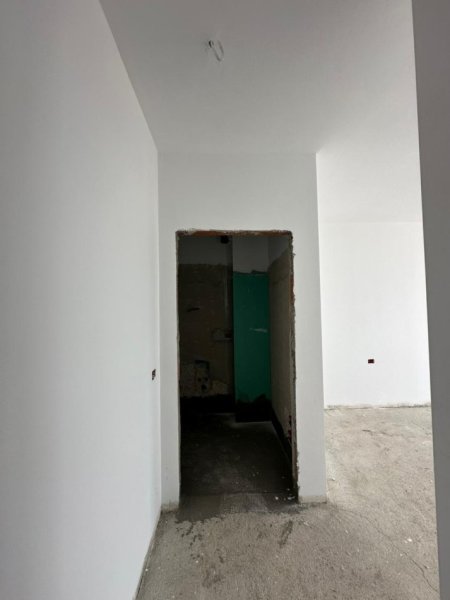 Tirane, shitet apartament 2+1+Ballkon , 109 m² 175.000 € (Siri Kodra)