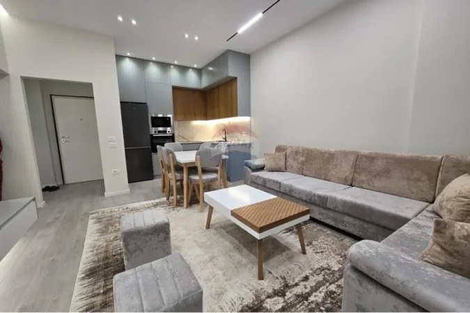 Tirane, jepet me qera apartament 2+1 Kati 2, 120 m² 650 € (Vilat Gjermane)