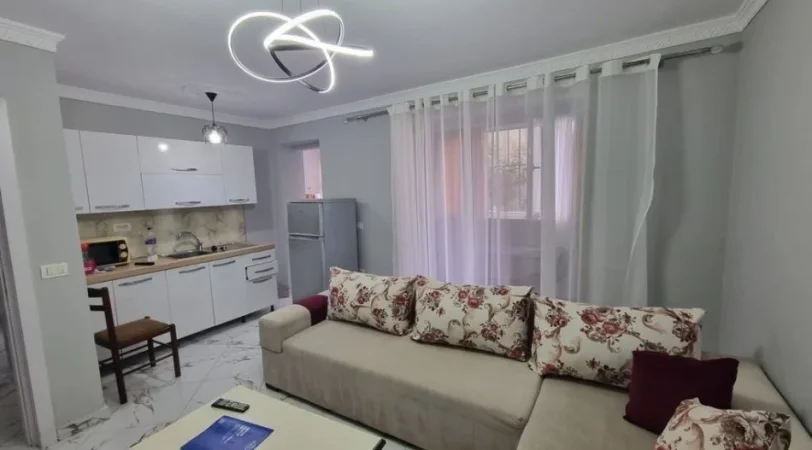 Tirane, jepet me qera apartament 1+1 Kati 1, 57 m² 520 € (Vasil Shanto)