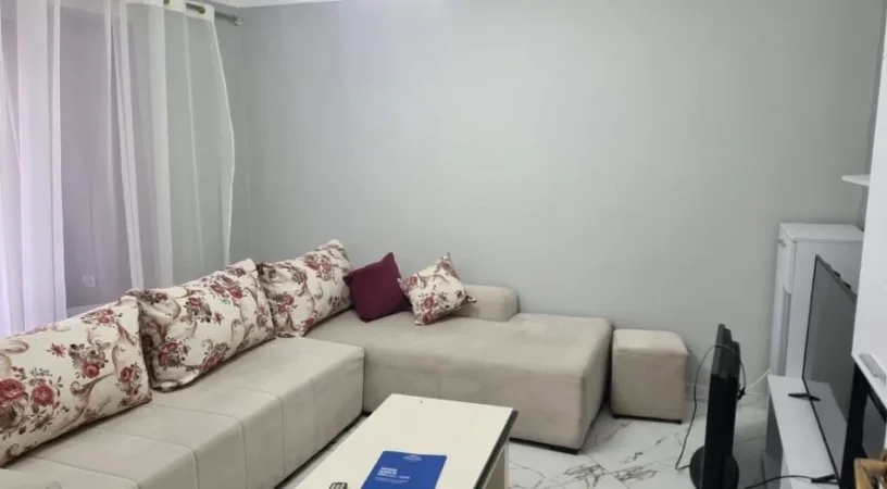 Tirane, jepet me qera apartament 1+1 Kati 1, 57 m² 520 € (Vasil Shanto)