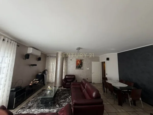 Durres, shitet apartament 2+1 Kati 6, 140 m² (Bashkia,Durres)