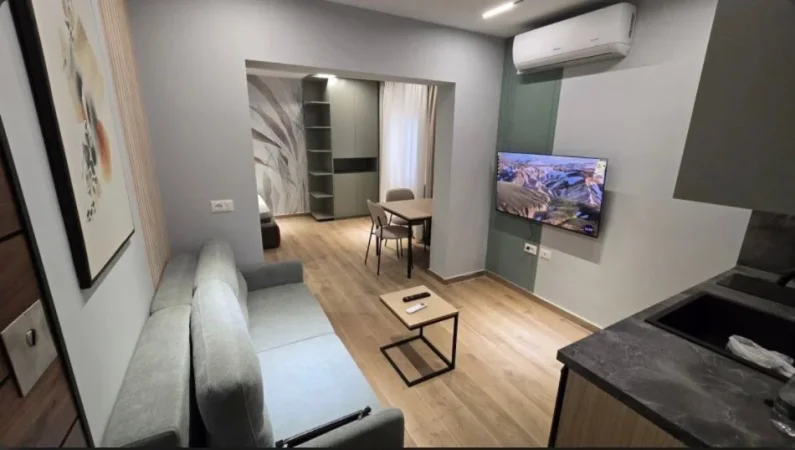 SHITEN 3 GARSONIERE RRUGA MINE PEZA 255.000 EURO