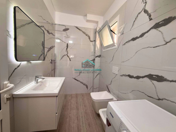 Vlore, shitet apartament 3+1 Kati 9, 98 m² 230.000 € (VLORE)