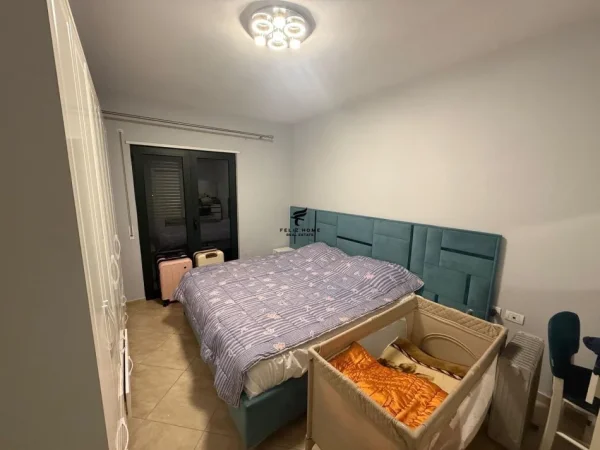 Tirane, jepet me qera apartament 2+1 Kati 5, 98 m² 700 € (ASTIR)