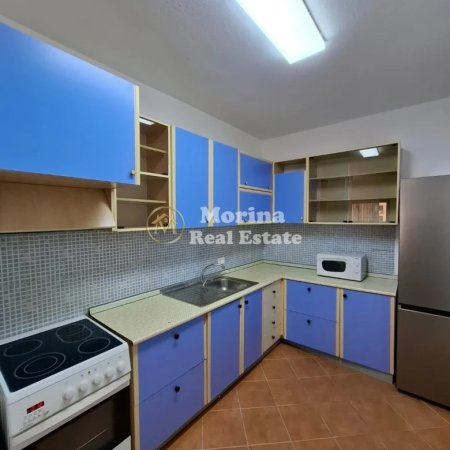 Tirane, jepet me qera apartament 2+1 Kati 3, 115 m² 700 € (Rruga e Kavajes)