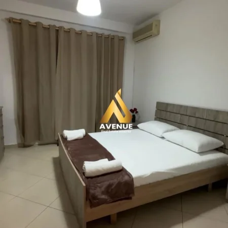 Tirane, jepet me qera apartament 1+1 Kati 4, 75 m² 650 € 