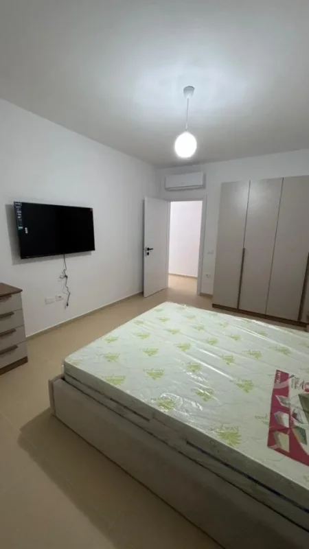 Tirane, jepet me qera apartament 2+1 Kati 6, 106 m² 830 € (Rruga ndre Mjeda)