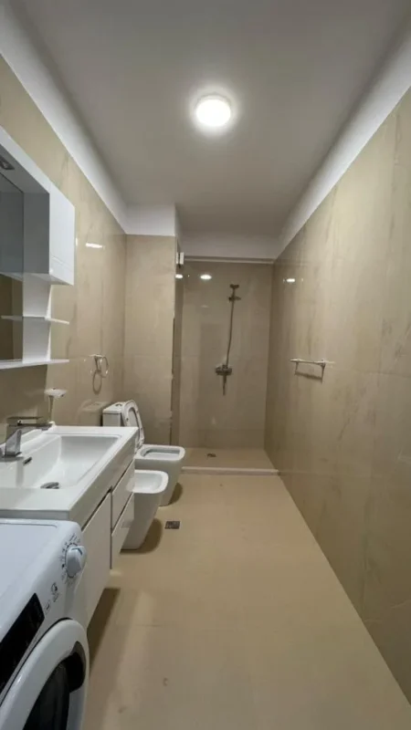 Tirane, jepet me qera apartament 2+1 Kati 6, 106 m² 830 € (Rruga ndre Mjeda)