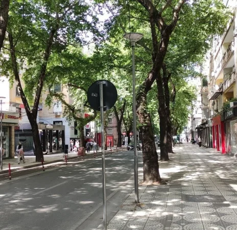 Tirane, shitet dyqan Kati 0, 300 m² 1.500.000 € (MYSLYM SHYRI)