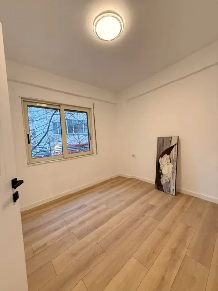 Tirane, shitet apartament 2+1 Kati 1, 87 m² 180.000 € (DON BOSKO PRANE VIVA MARKET)  UNA62112