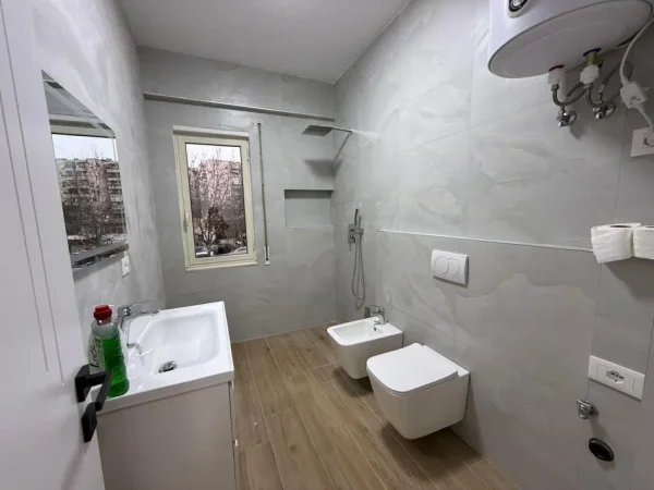 Tirane, shitet apartament 2+1 Kati 1, 93 m² 190.000 € (DON BOSKO PRANE VIVA MARKET)  UNA62125